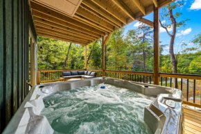 Cozy Cove Retreat w Lake View Hot Tub FirePit